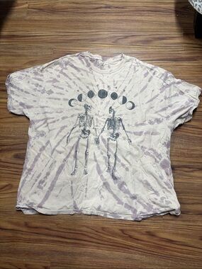 Dreamers Tie-Dye Skeleton Moon Phase Short Sleeve Tee - Lavender & Cream